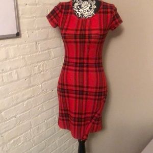 2 dresses 👗 both in good condition size M / L